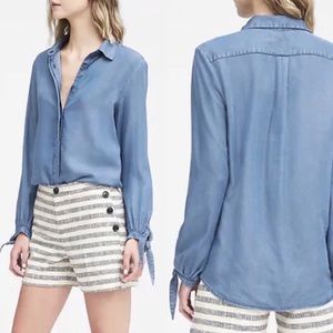 BANANA REPUBLIC sz Small Blouse Long Sleeves Dillon-Fit Tie Cuffs Blue Chambray
